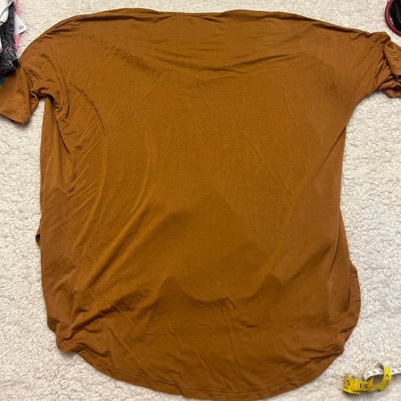 The Hanger Burnt Orange Blouse - Picture 7 of 7
